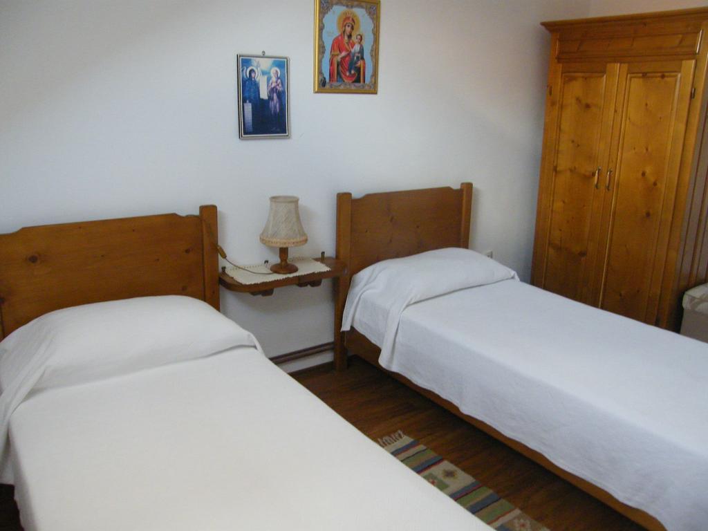 Pensiunea Casa Filoxenia Horezu Pokoj fotografie
